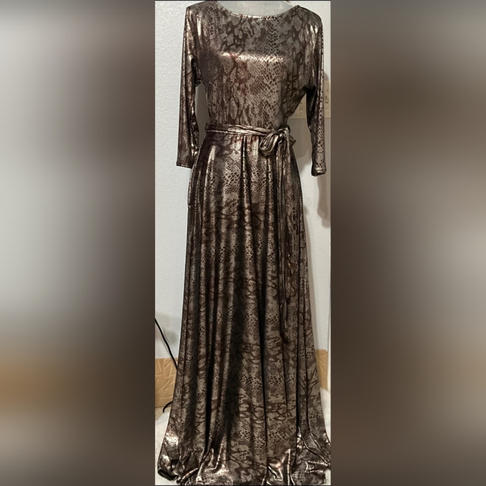 VIVACHIC Metallic Maxi Dress